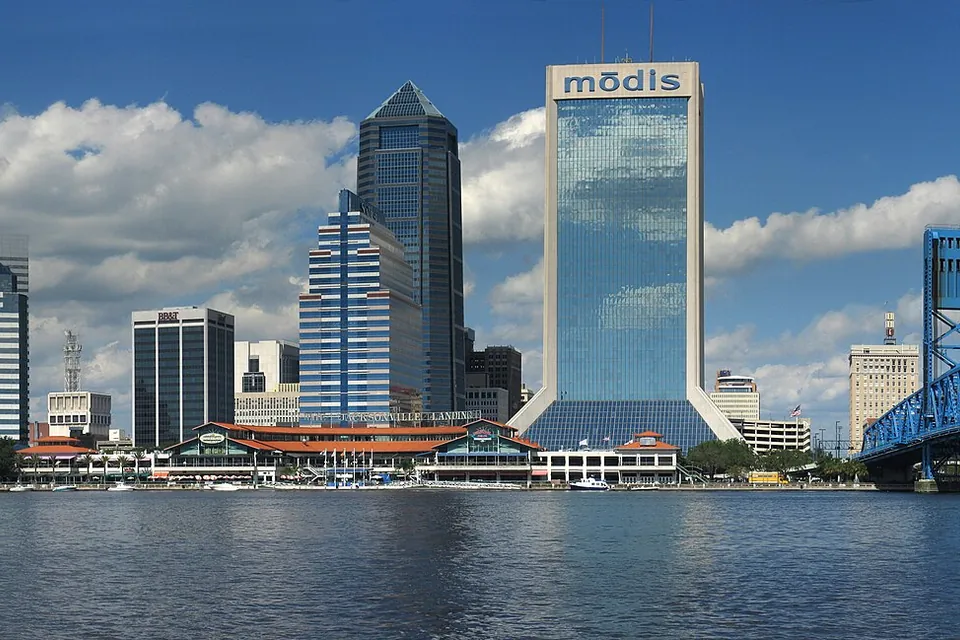 Downtown Jacksonville skyline and the Main Street Bridge across the St. Johns River